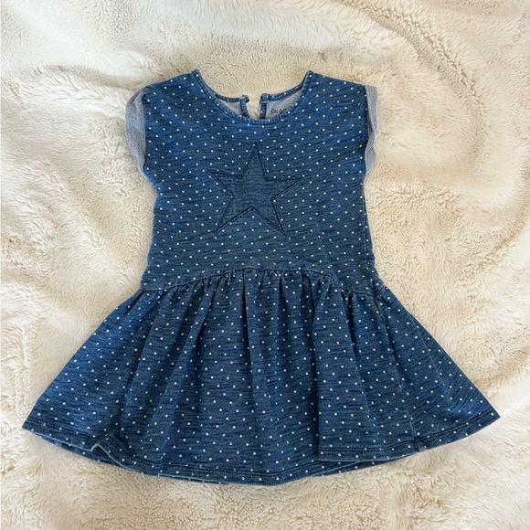 Cat & Jack Other - Cat & Jack short sleeve polka dot star dress- size 4T